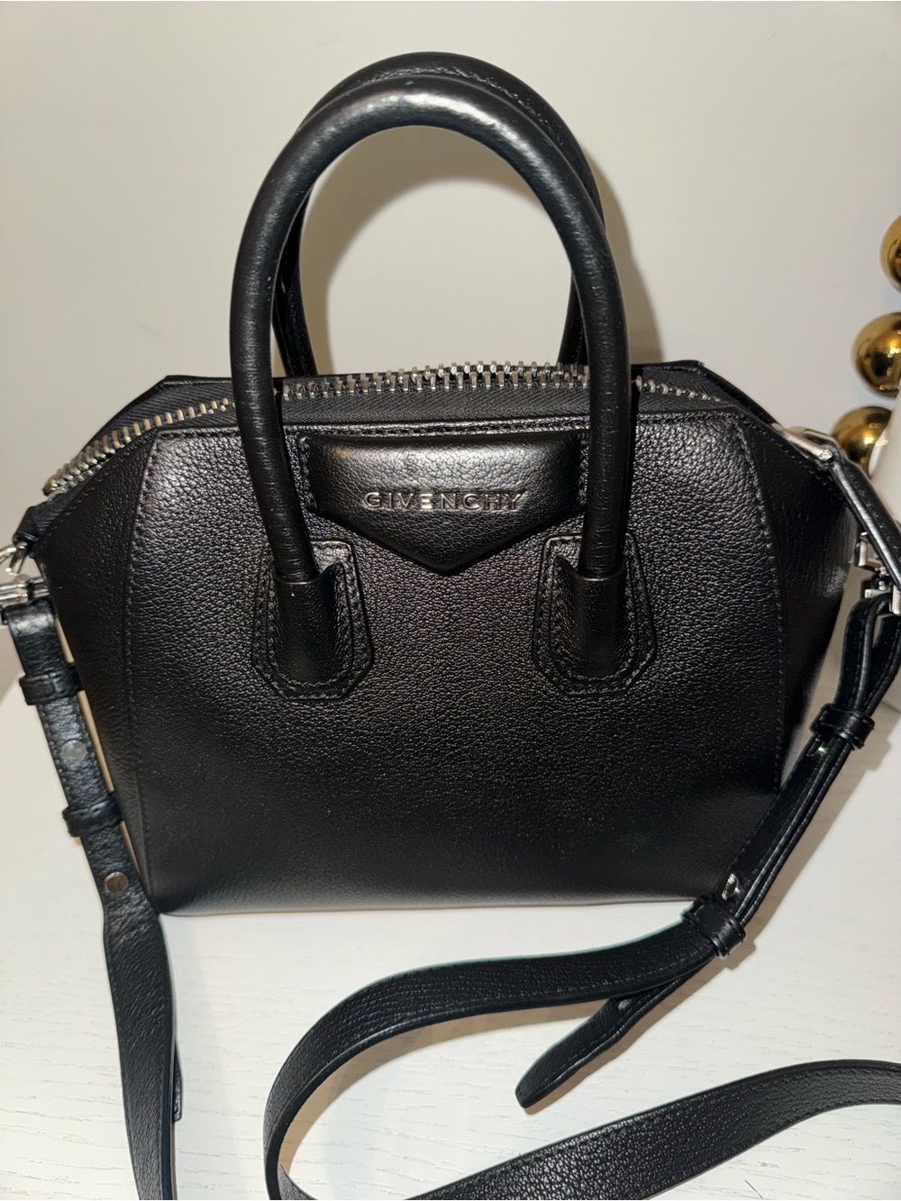 MIni Antigona Black Grained leather
